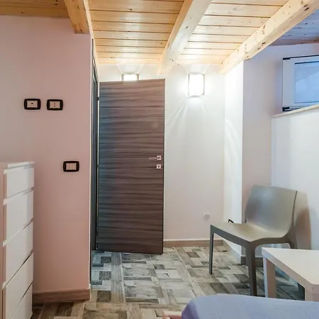 La Casa Di Daila Apartment *